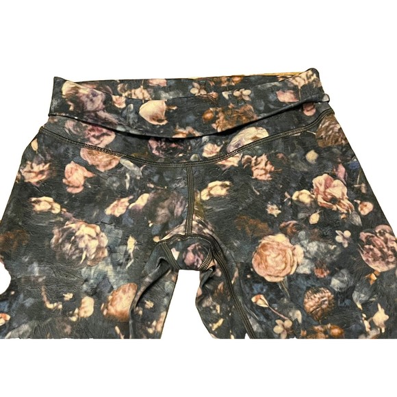 Lululemon Crop Leggings Size 6 Spring Bloom Flip Waist Yoga Active Mesh Leg - Picture 2 of 8